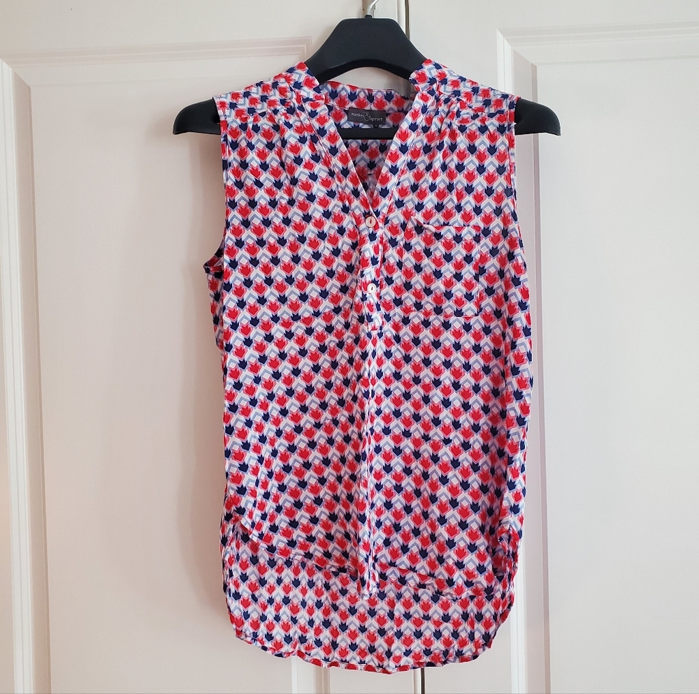 Market & Spruce Red and Blue Geometric Sleeveless Blouse, Med, Women, Patriotic